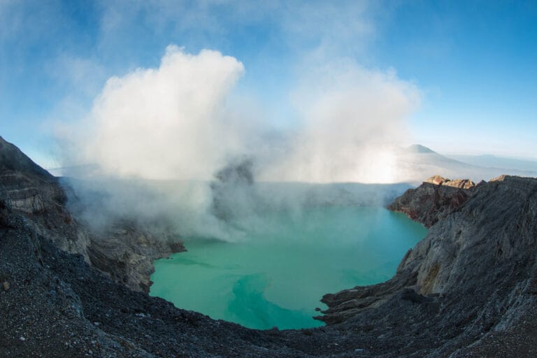 Read more about the article Witness Java’s Mesmerizing Blue Flames and Acidic Wonders